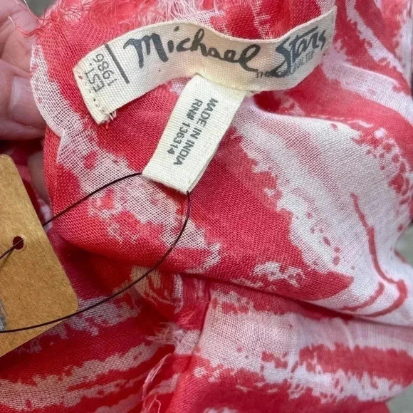 Michael Stars Oversized Scarf with Raw Edge -  Coral Sun Pencil Mark Square - Picture 5 of 7